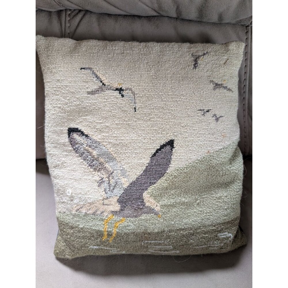 Handwoven Bird Design Throw Pillow With Seagulls Scene 14x12 Beige/Green